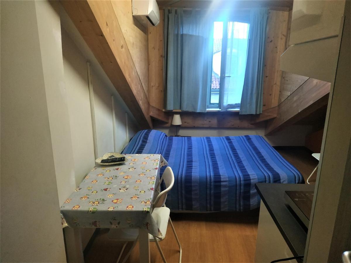 Apartamento Mansarda Arel Turín Exterior foto